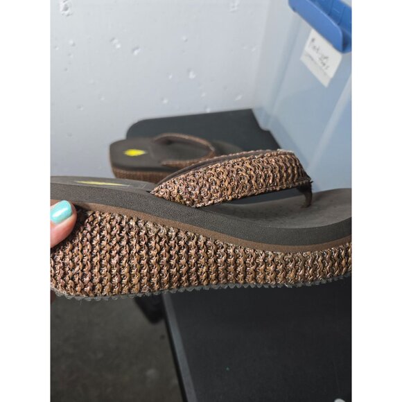 Volatile Brown Woven Wedge Sandals - Picture 5 of 11